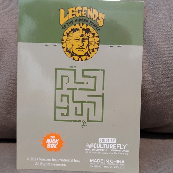 Legends of Hidden Temple Keychain & Wall Decal Set Nickbox Exclusives - Picture 5 of 5